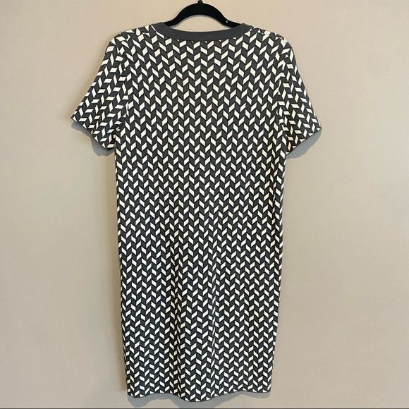 MaxMara Weekend Herringbone Print Knit Shift Dress - Picture 2 of 6